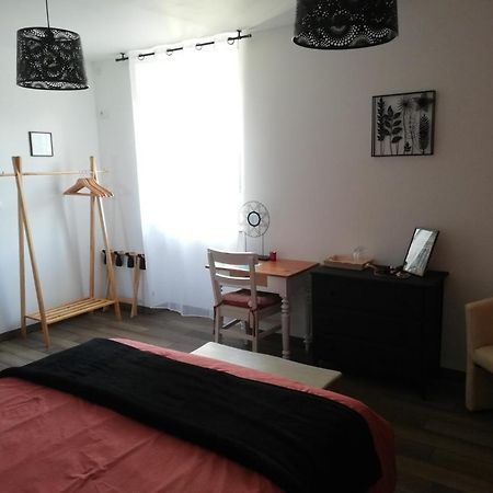 Chambres D'Hotes Des Hirondelles Beaussais Sur Mer Exteriör bild